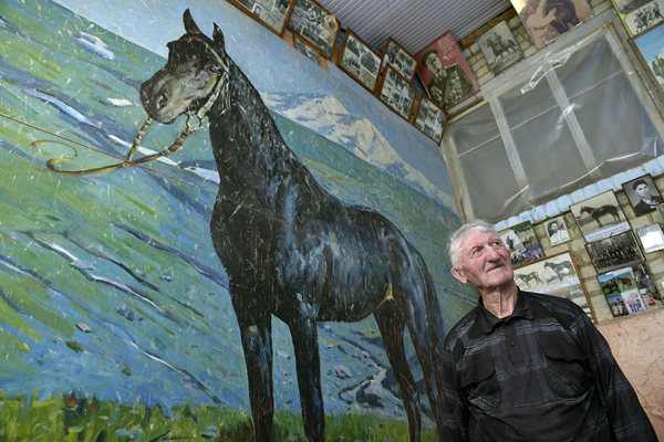 80-летний Сегдул Биджиев (Фото: Марина Маковецкая)