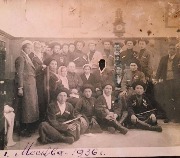 в первом ряду, третий слева сидит Байчоров Казий Тау-Алиевич